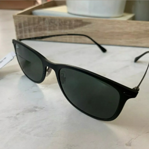 new wayfarer light ray